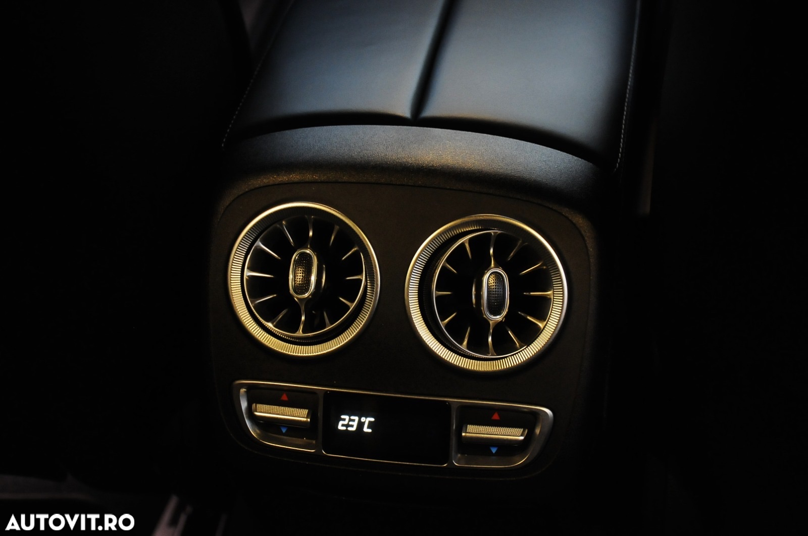 Mercedes-Benz AMG - 37
