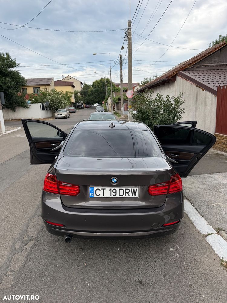 BMW Seria 3 320d Efficient Dynamic Edition Aut. Modern Line - 4