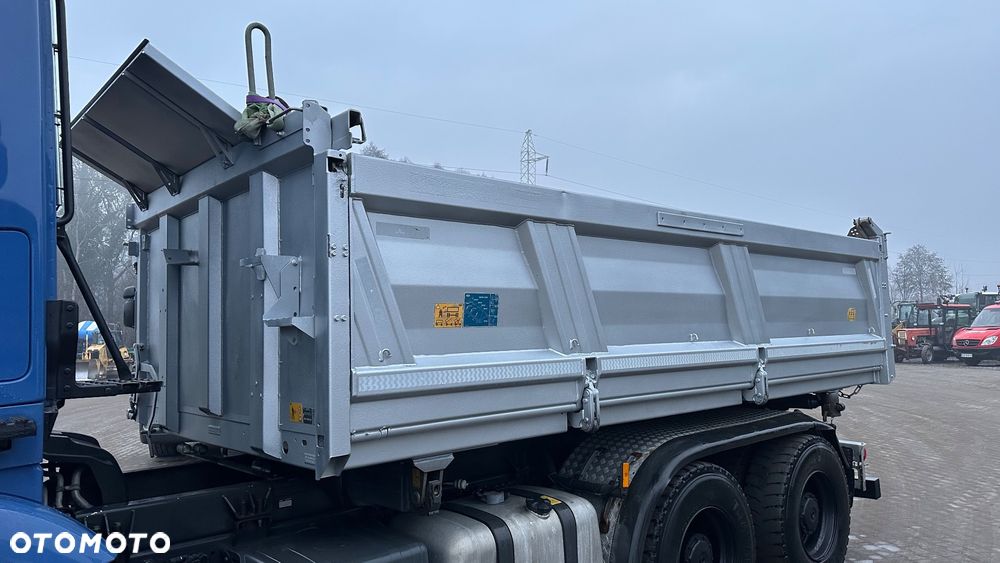 Mercedes-Benz Arocs - 10