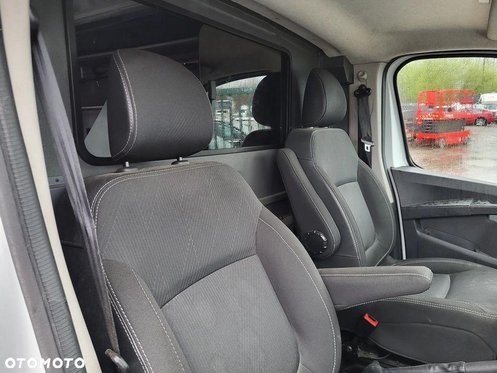 Renault Trafic - 21