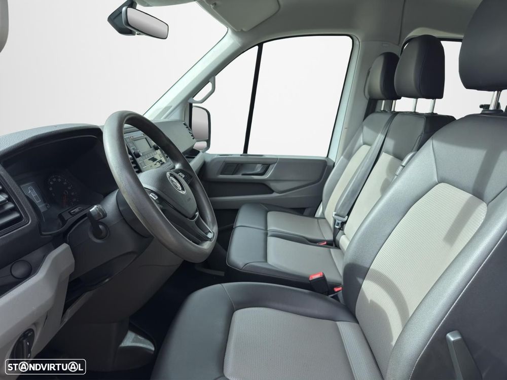 VW Crafter 35 CCb Dpl L4 2.0TDI Diant - 11