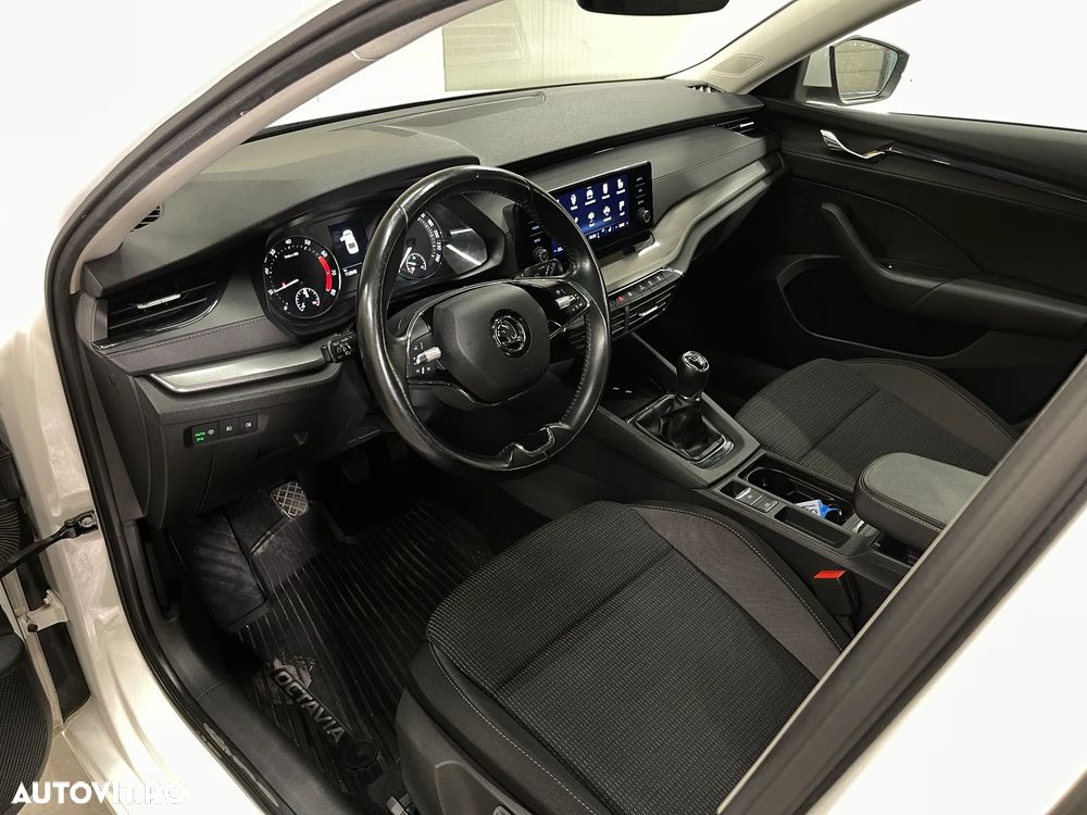 Skoda Octavia 1.5 TSI Ambition - 6