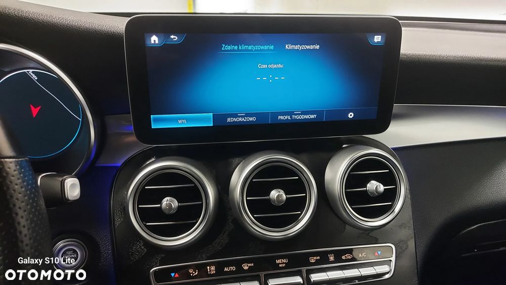 Mercedes-Benz GLC 300 de 4Matic 9G-TRONIC AMG Line - 36