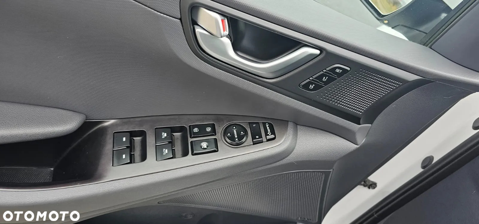 Hyundai IONIQ hybrid Platinum - 18