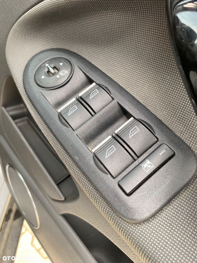 Ford Kuga 2.0 TDCi 4WD Titanium - 17