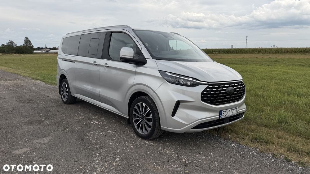 Ford Tourneo Custom - 1