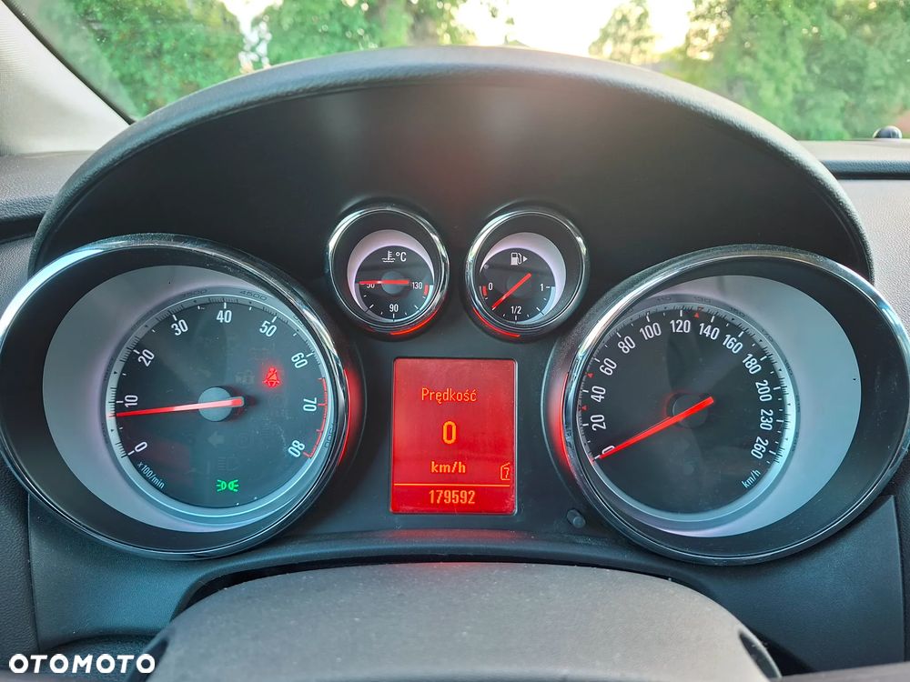 Opel Astra 1.6 Cosmo - 31