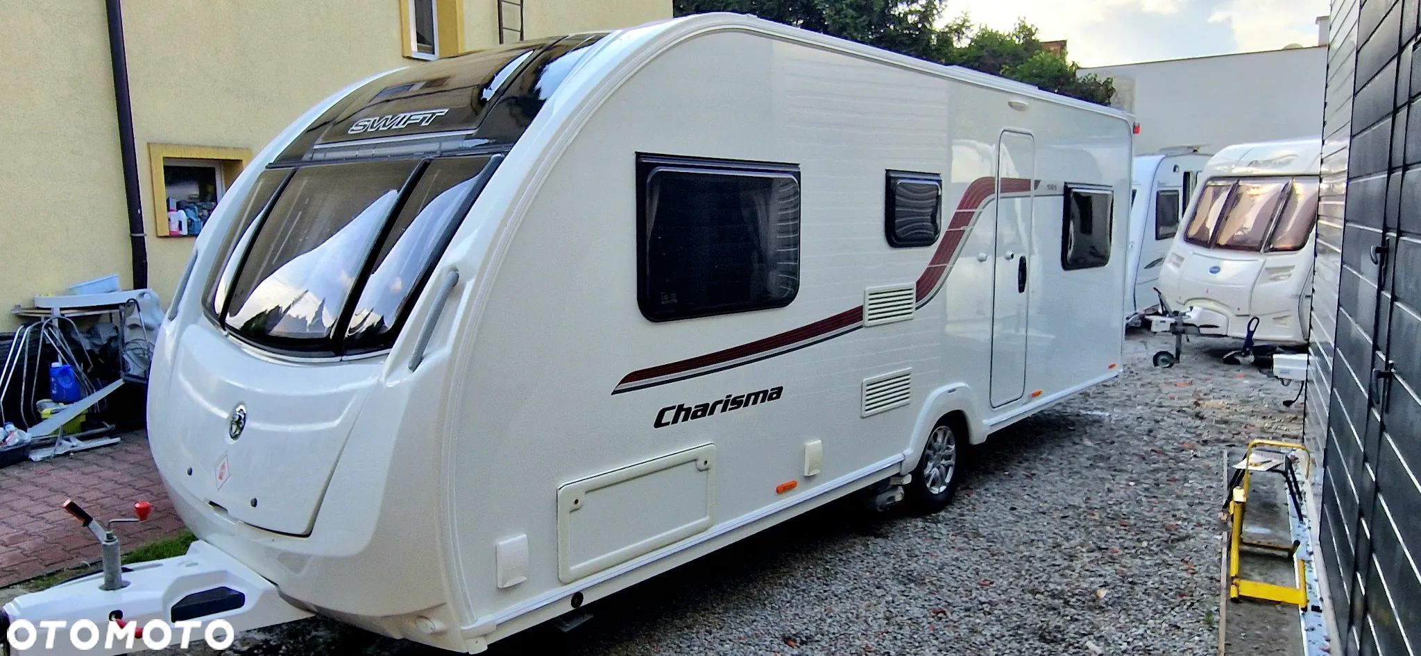 SWIFT Charisma 565 SE LUX - 1