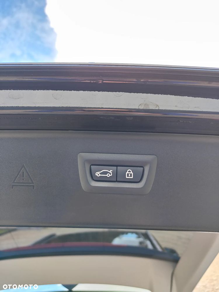 BMW Seria 5 530d xDrive Luxury Line - 15