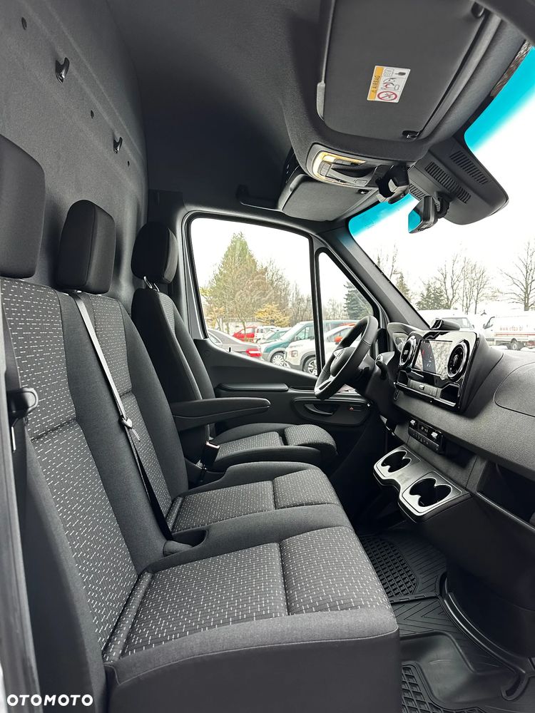 Mercedes-Benz Sprinter 319 CDI Furgon SELECT L3H2 - 18