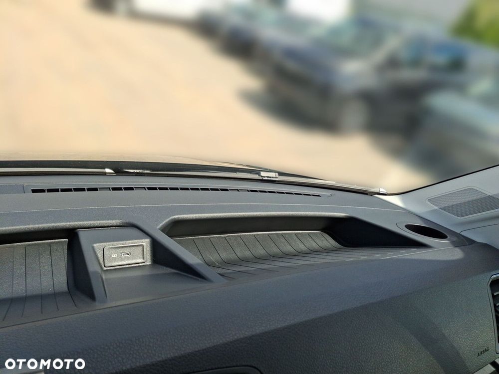 Volkswagen Crafter Furgon 4490 - 38