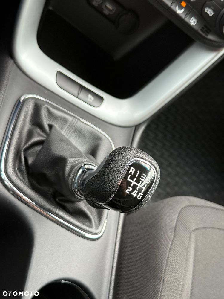 Kia Ceed 1.4 L Business Line Plus - 24