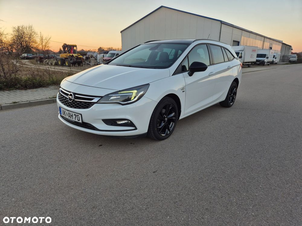 Opel Astra 1.4 Turbo 120 Jahre - 2
