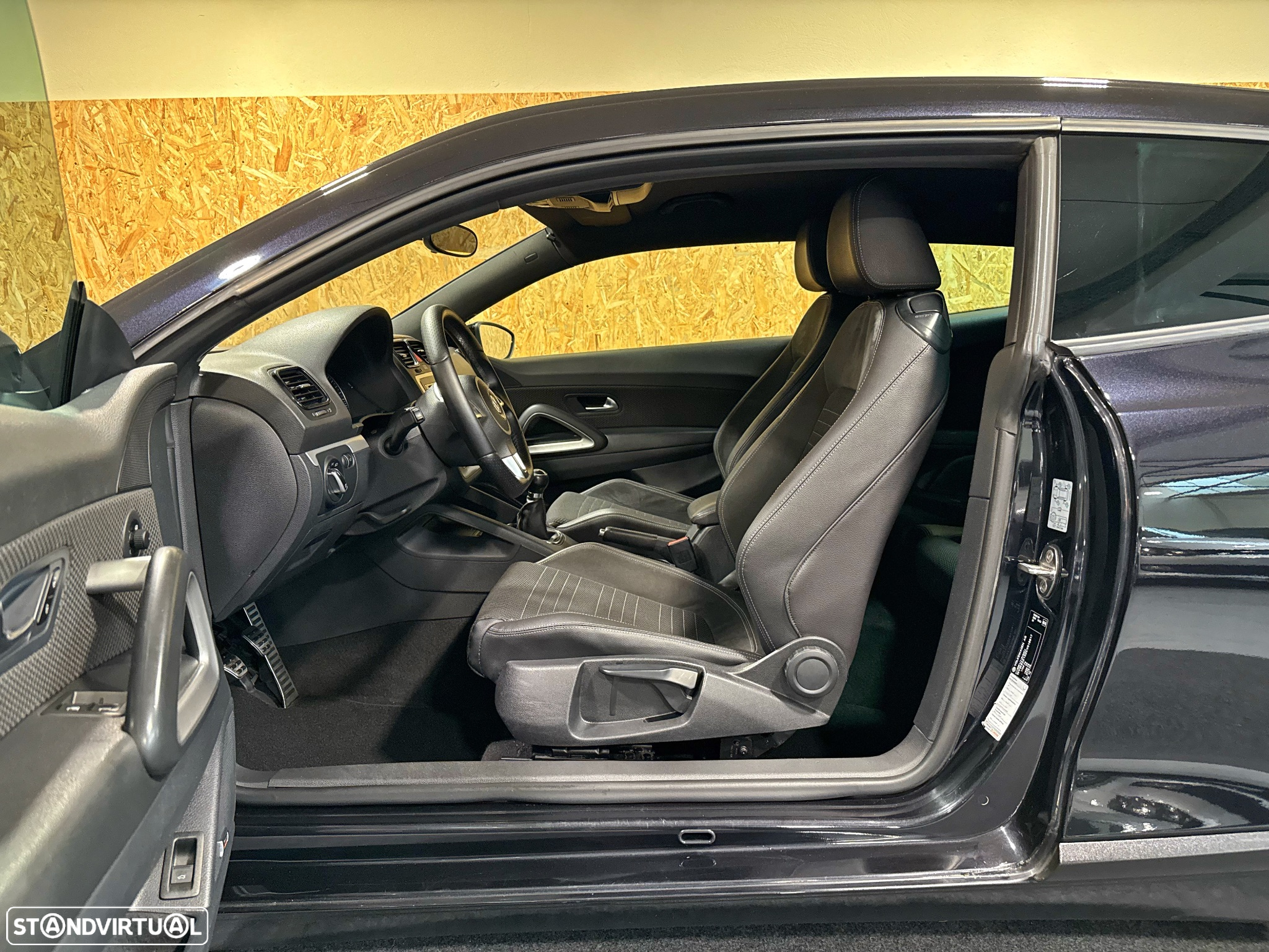 VW Scirocco 2.0 TDI Sport - 14