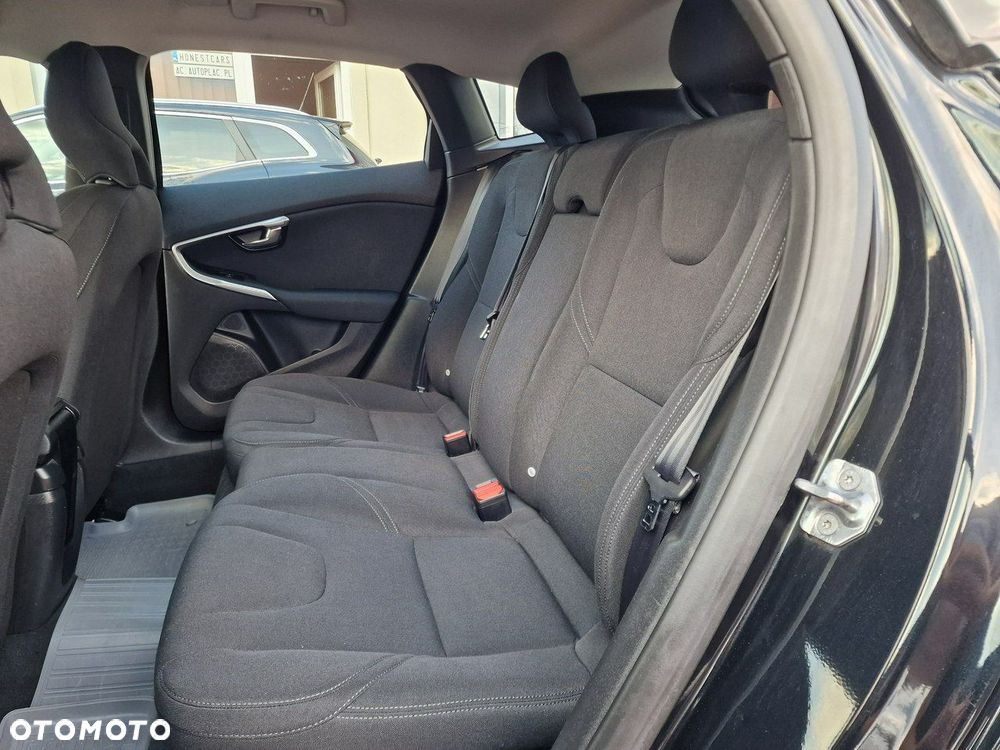 Volvo V40 D2 You - 19