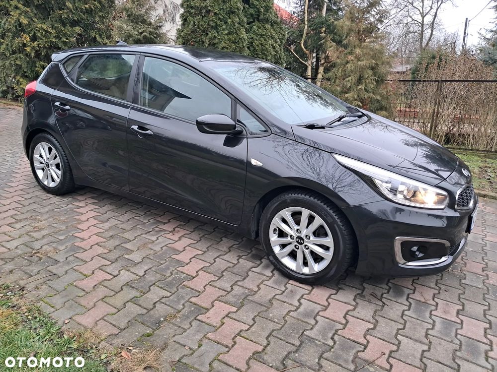 Kia Ceed 1.4 CVVT Attract - 2
