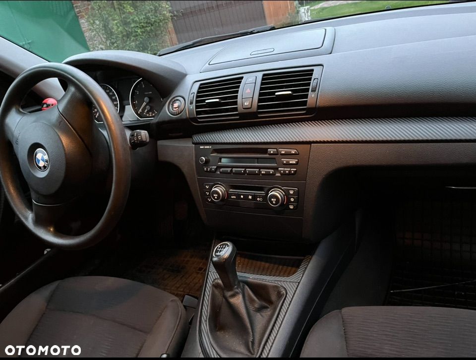 BMW Seria 1 116i - 13