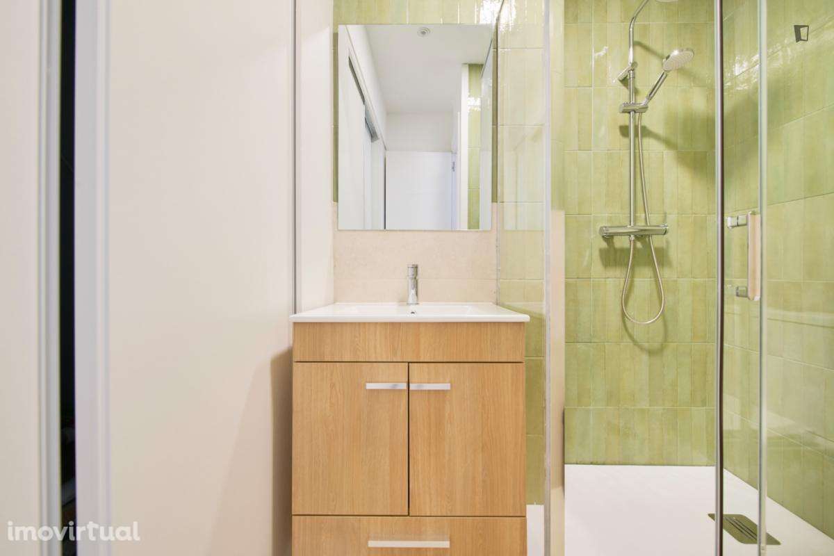 Quarto - localizado em Arroios Lisbon - Grande imagem: 4/35