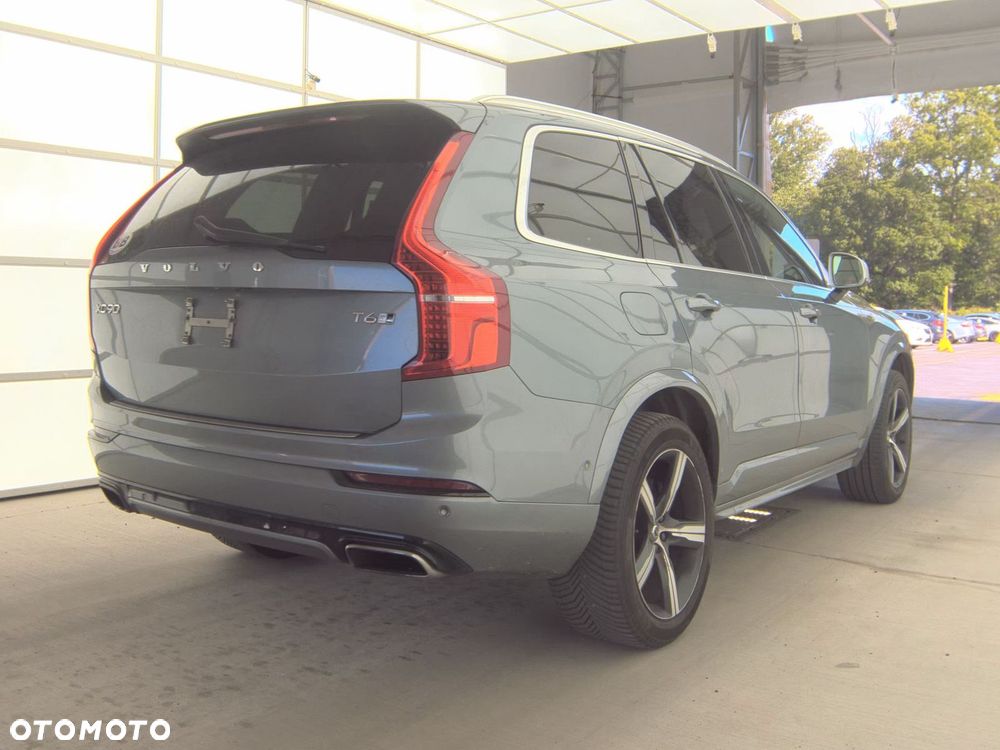 Volvo XC 90 - 4