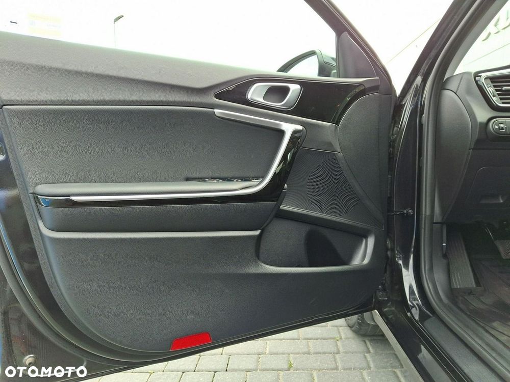 Kia Ceed 1.5 T-GDI Tribute - 10
