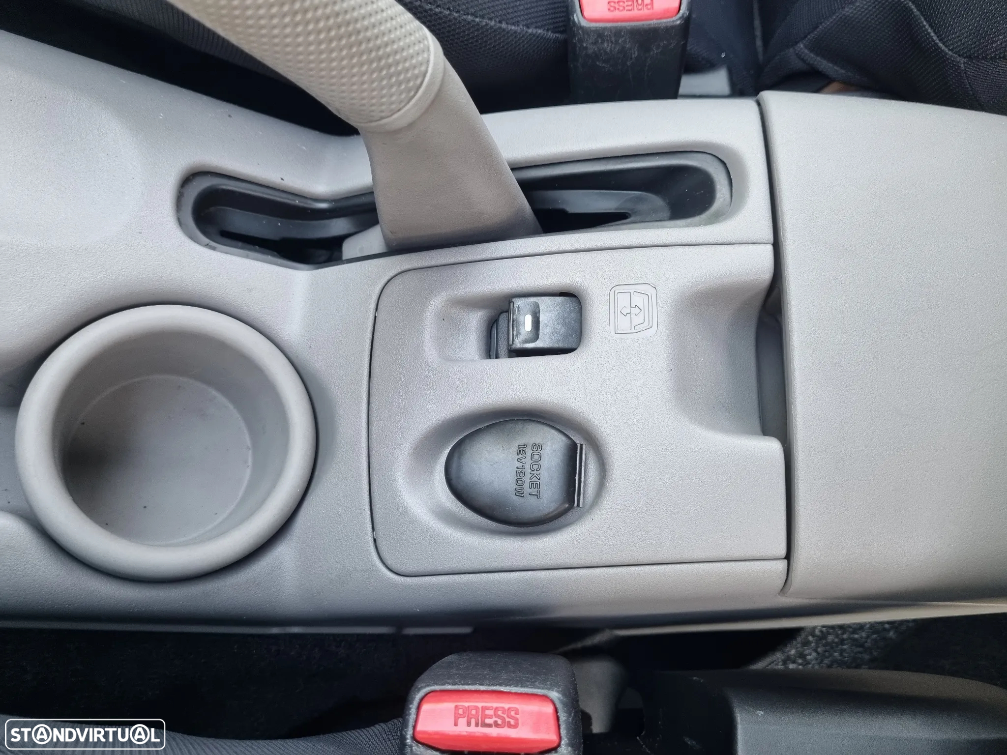 Mitsubishi L200 2.5 DI-D CD Invite+ AC/ABS 4WD - 16