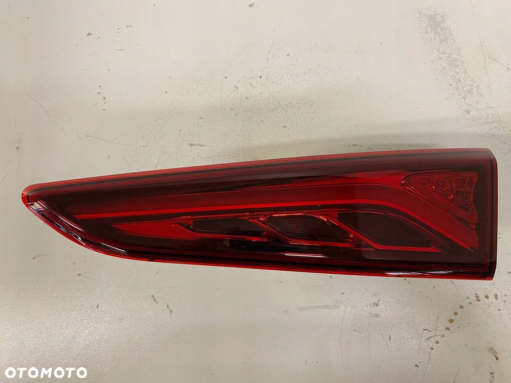 HYUNDAI KONA LAMPA LED PRAWA TYŁ TYLNA W KLAPE - 2