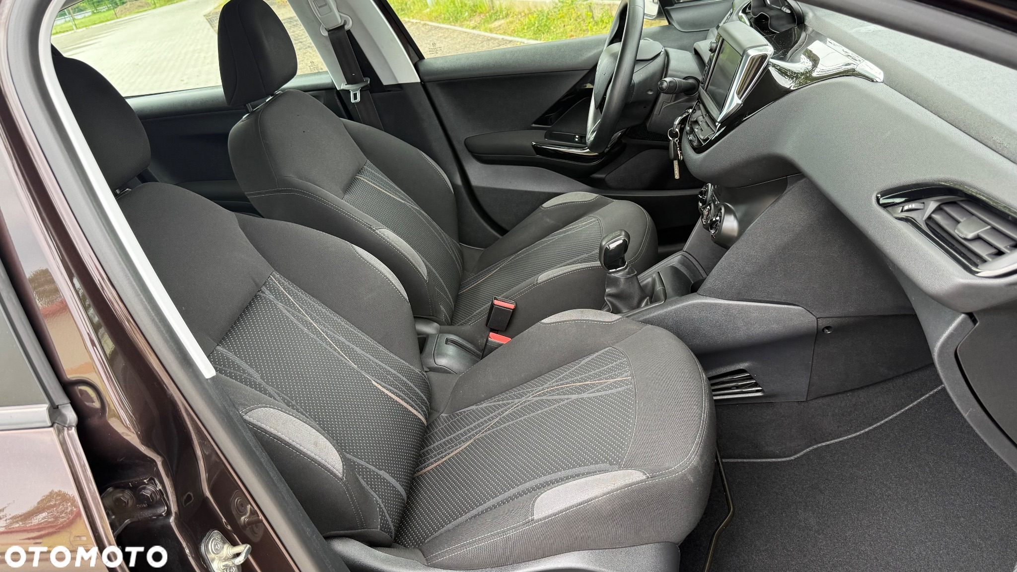 Peugeot 208 1.2 PureTech Active - 8