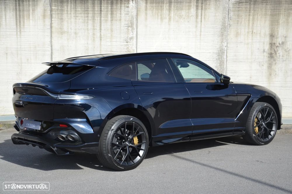 Aston Martin DBX 707 - 17