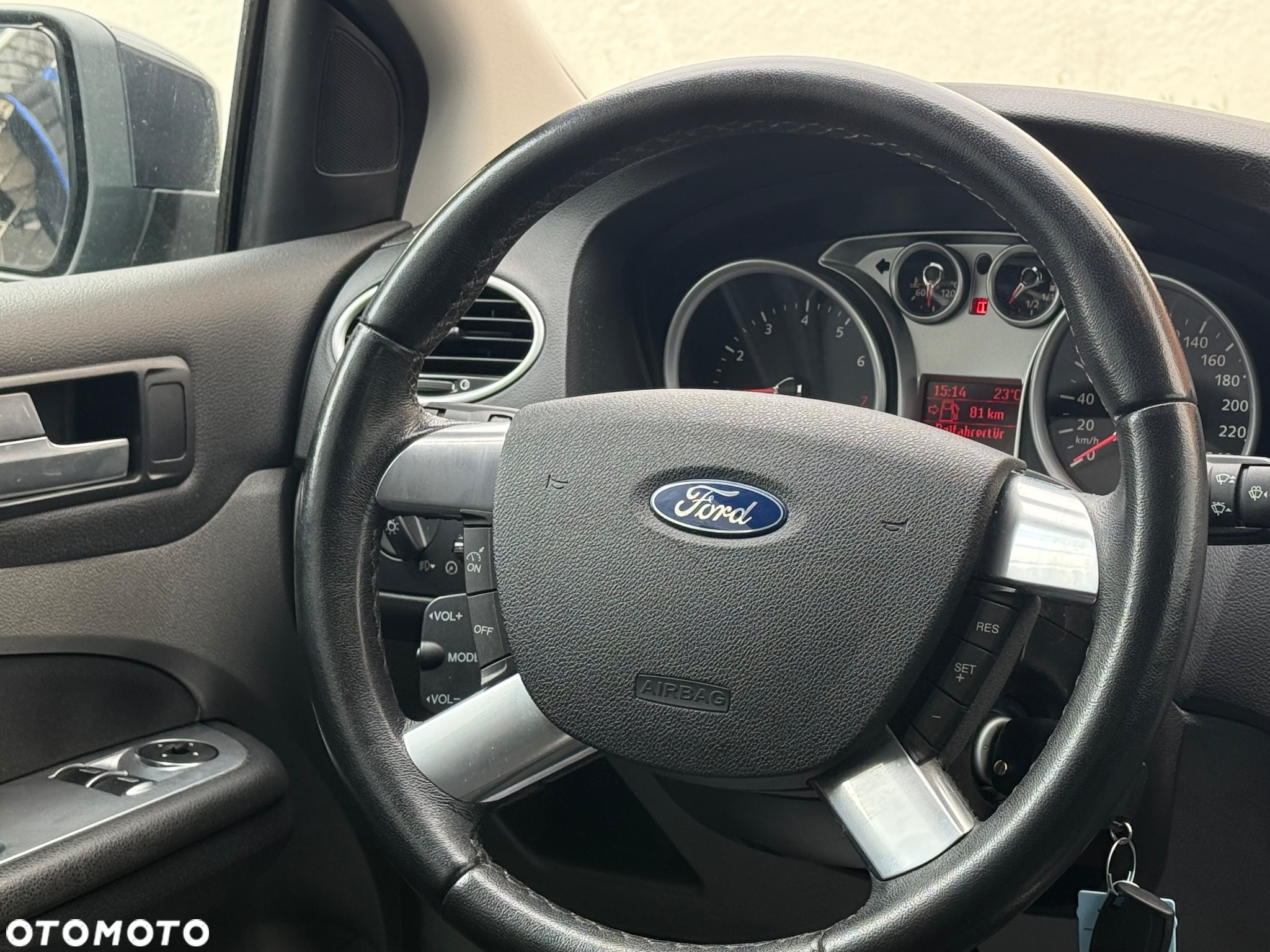 Ford Focus 1.8 Titanium - 10