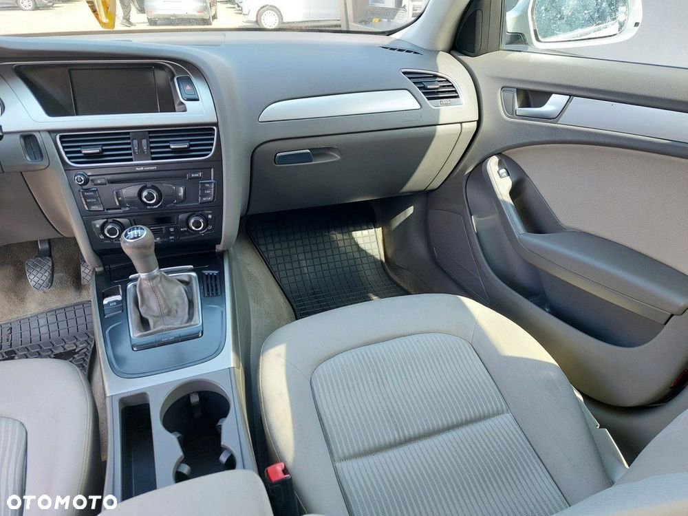 Audi A4 Avant - 19