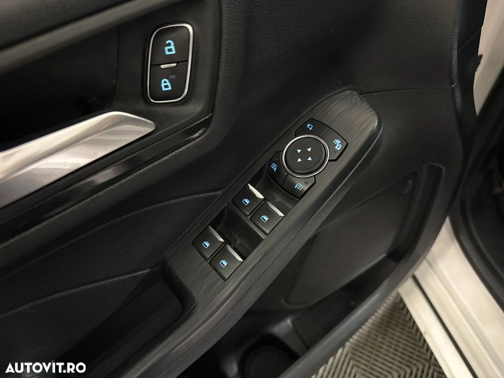 Ford Kuga - 14