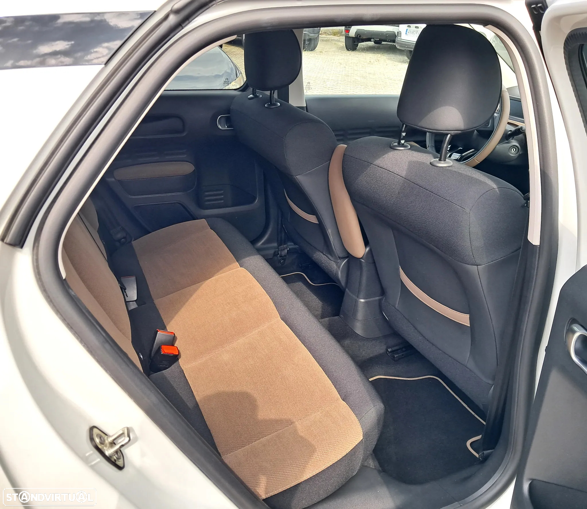 Citroën C4 Cactus 1.2 PureTech Shine - 11