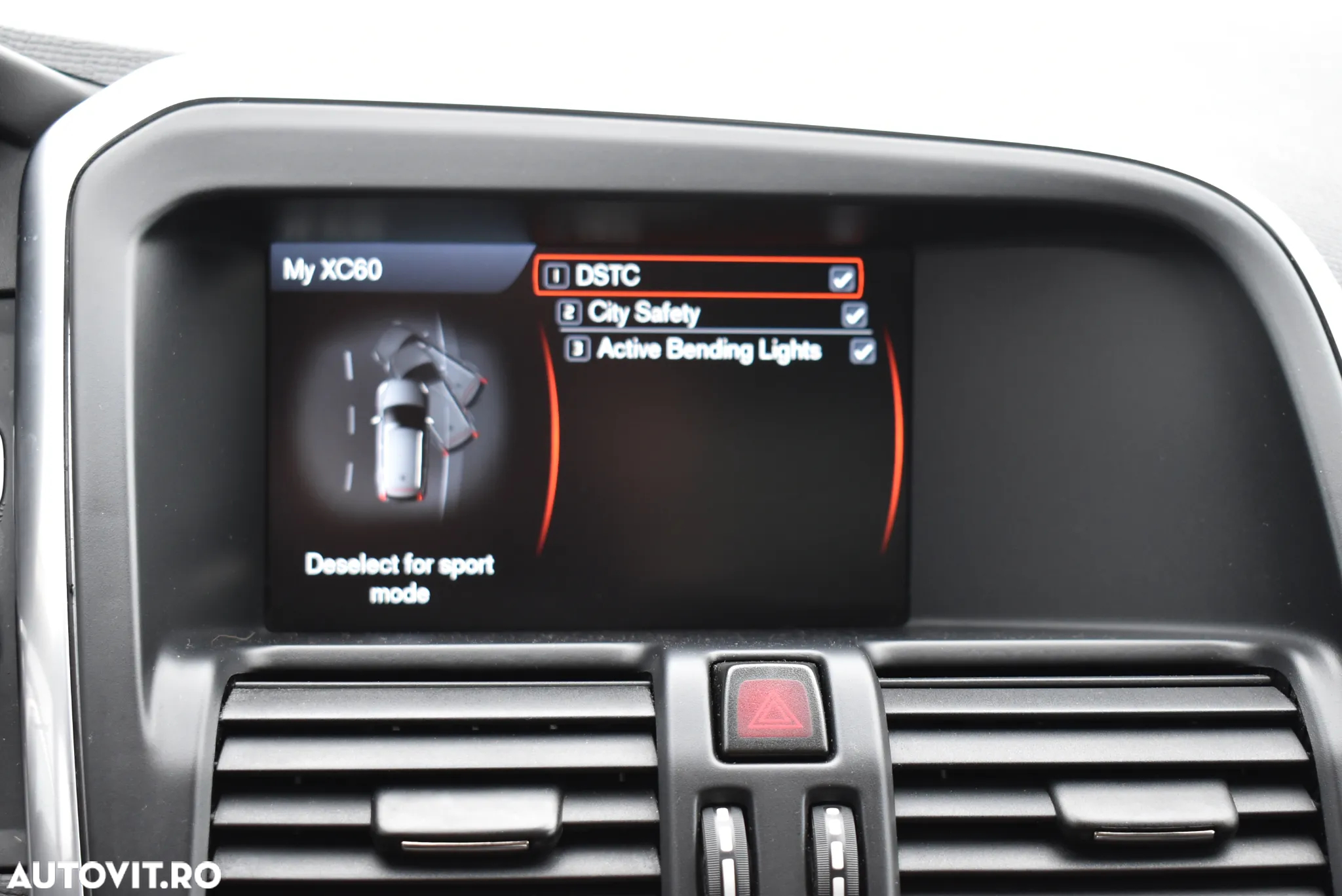 Volvo XC 60 2.4D AWD Aut. RDesign - 16