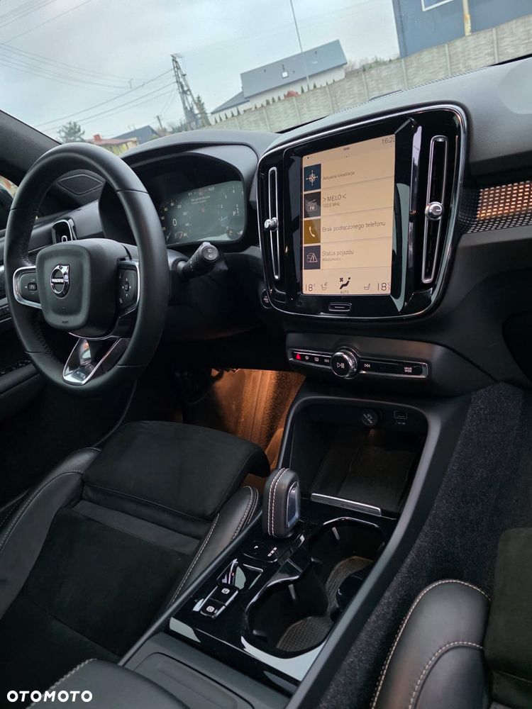 Volvo XC 40 T5 AWD R-Design - 14