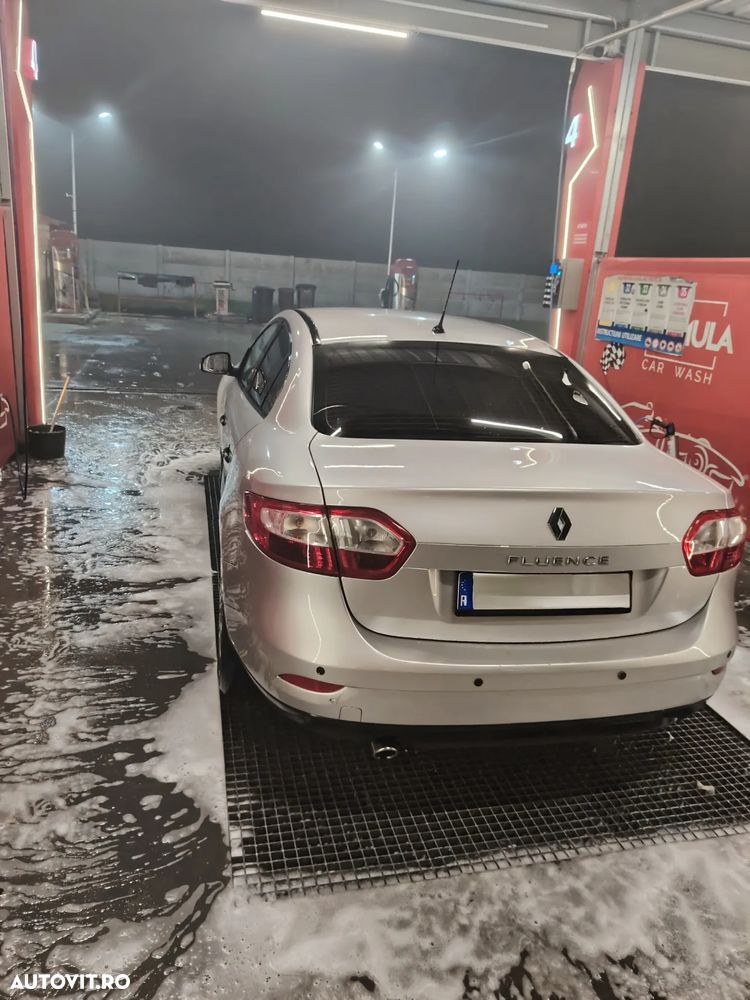 Renault Fluence 1.6 16V Authentique - 6