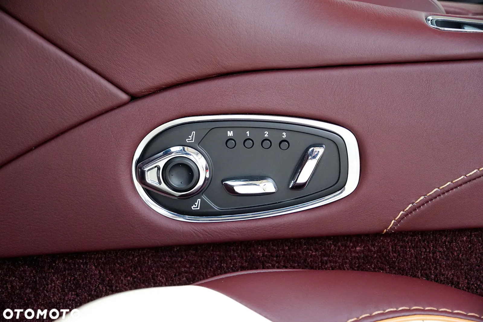 Aston Martin DBS Superleggera Standard - 22