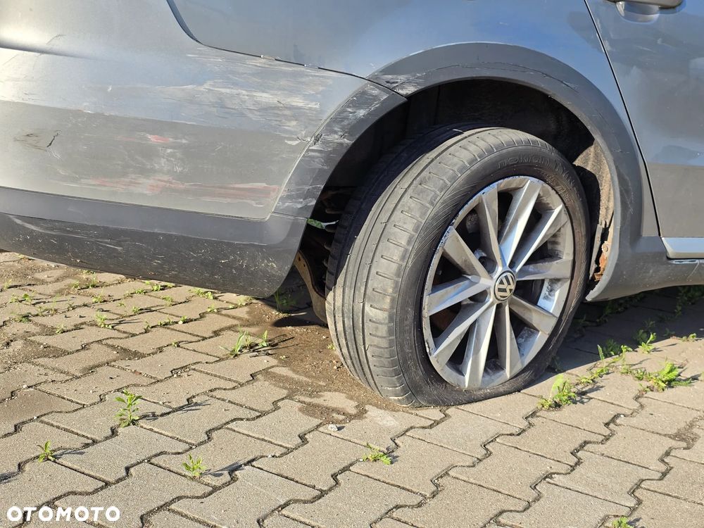 Volkswagen Passat - 7