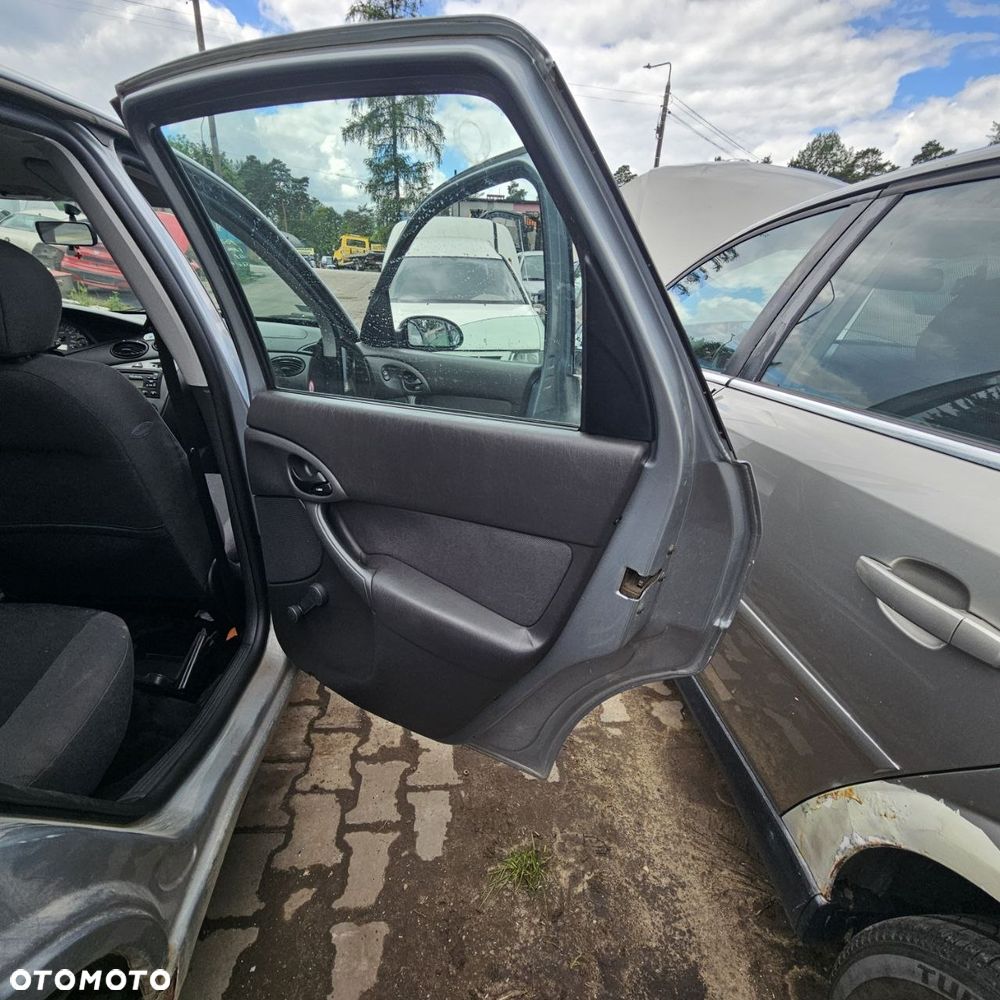 Ford Focus (2004r) 1,6 B 74 KW / 100 KM pojazd na części - 12
