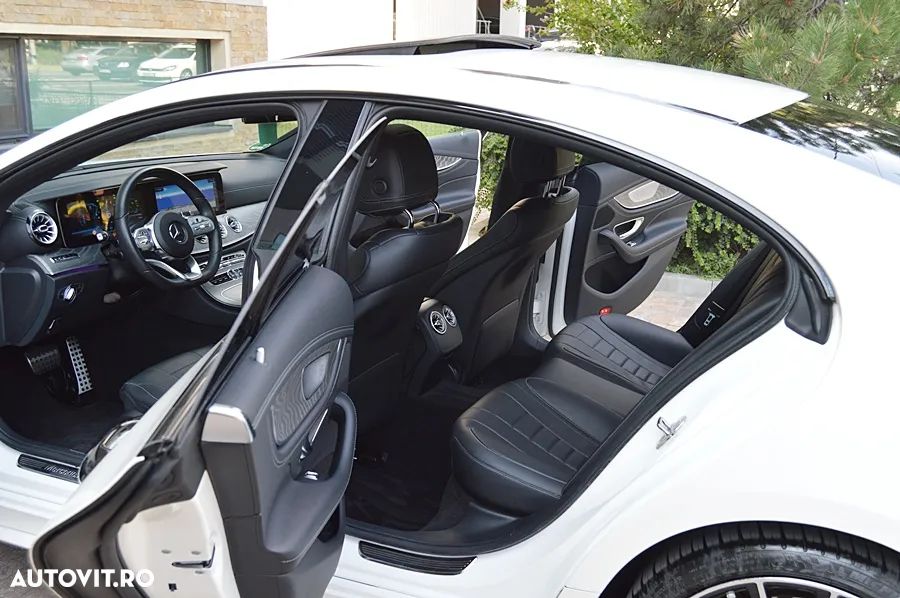 Mercedes-Benz CLS 450 4MATIC Aut - 29