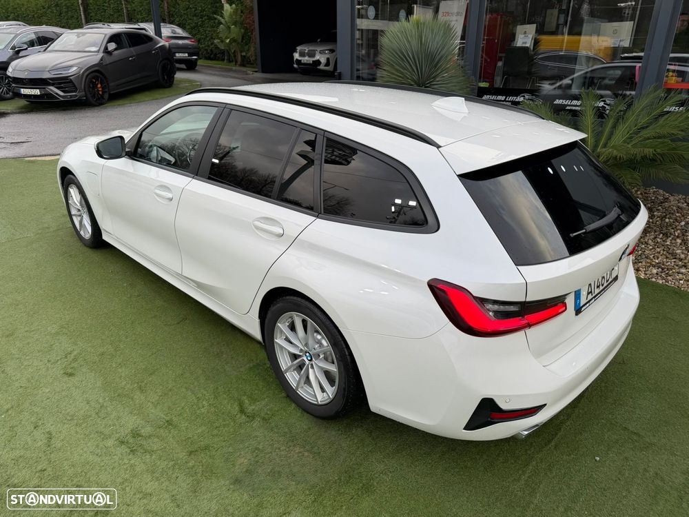 BMW 320 e Corporate Edition Auto - 13