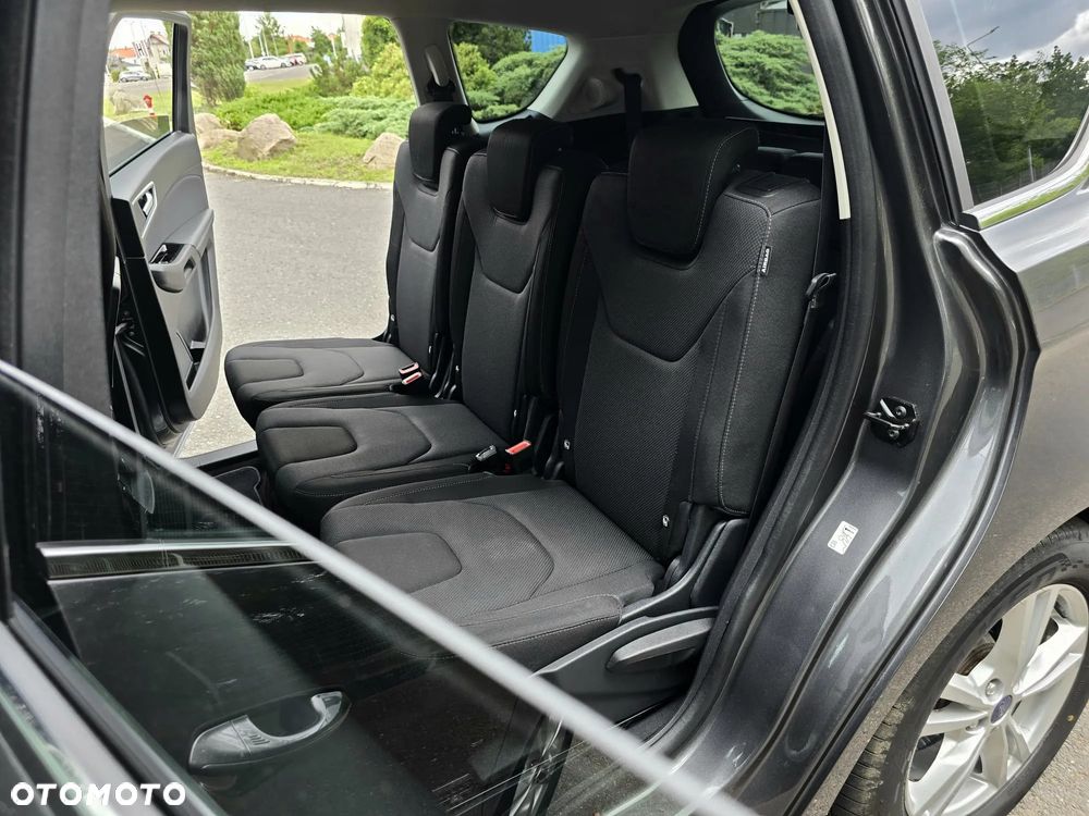 Ford S-Max 2.0 EcoBlue Titanium - 19