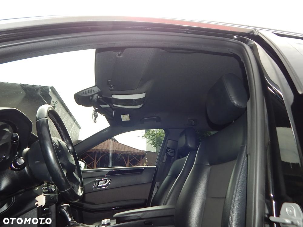Mercedes-Benz Klasa E 220 CDI DPF BlueEFFICIENCY Automatik Avantgarde - 12
