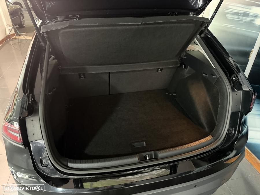 VW Taigo 1.0 TSI Urban DSG - 8