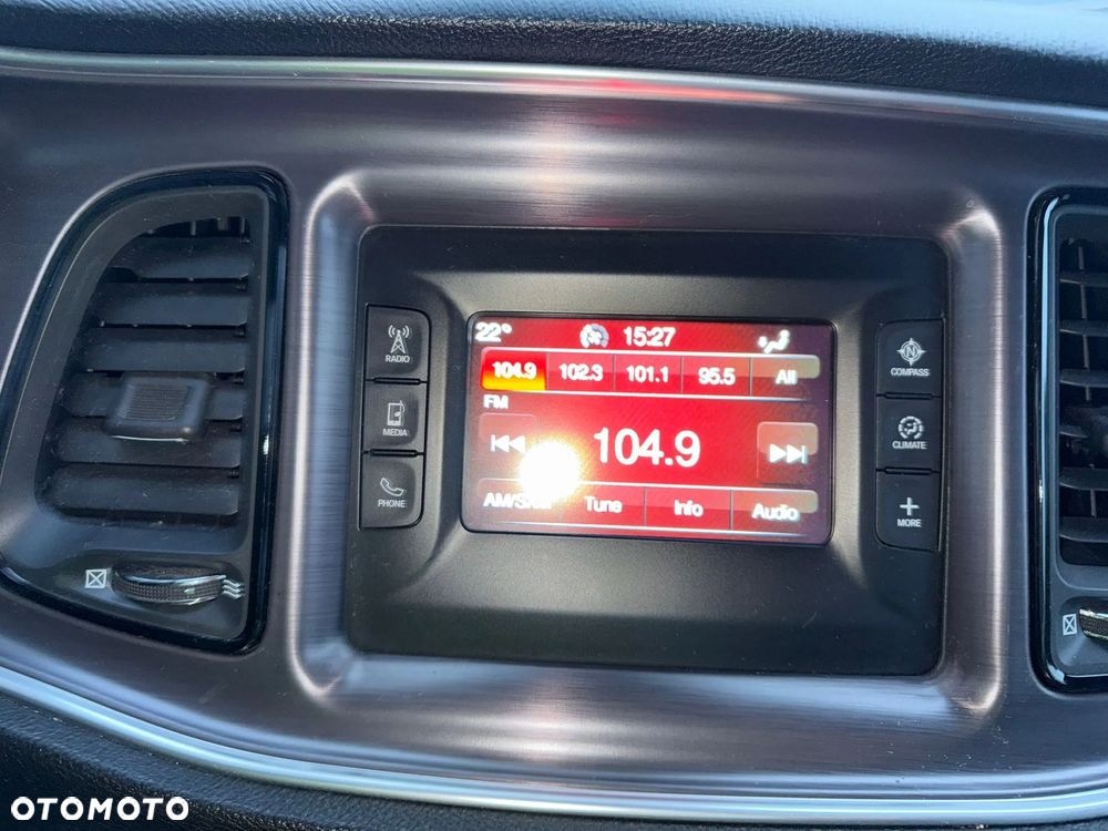 Dodge Challenger - 8