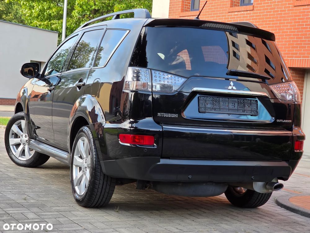 Mitsubishi Outlander 2.0 2WD Invite - 11