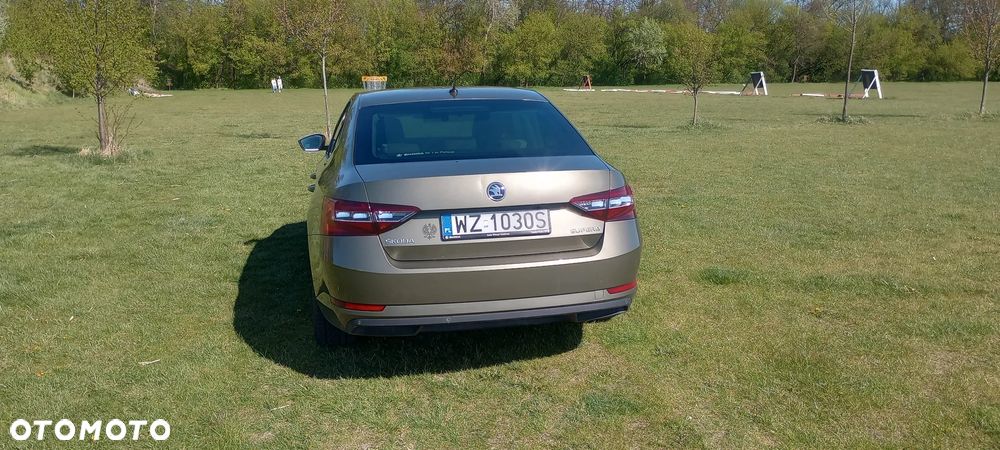 Skoda Superb 2.0 TSI L&K DSG - 5