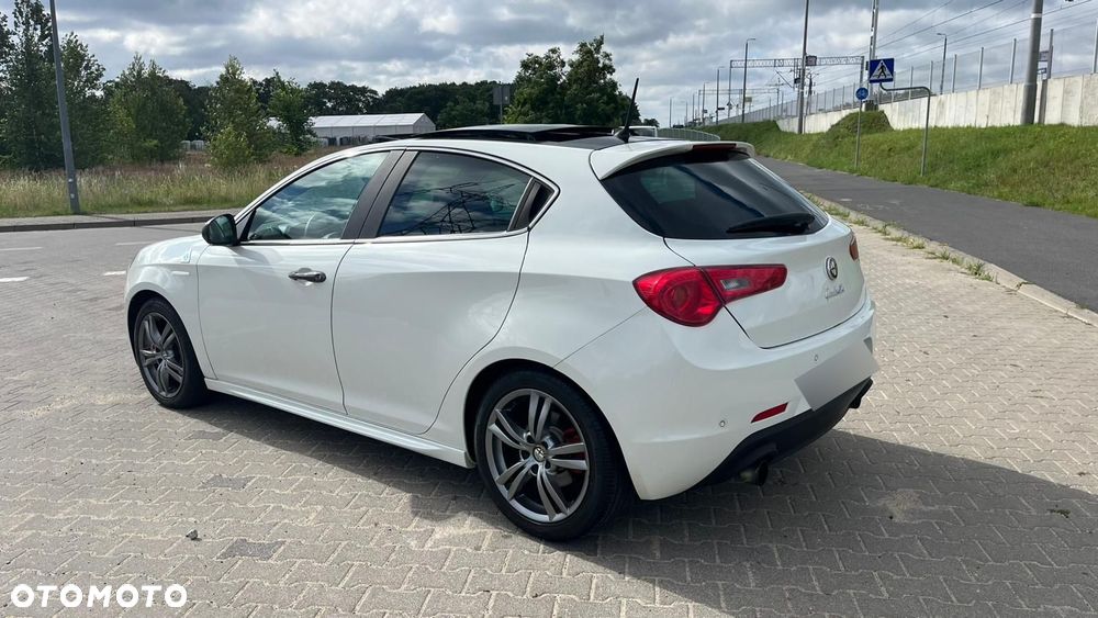 Alfa Romeo Giulietta 1750 TBi QV TCT - 5