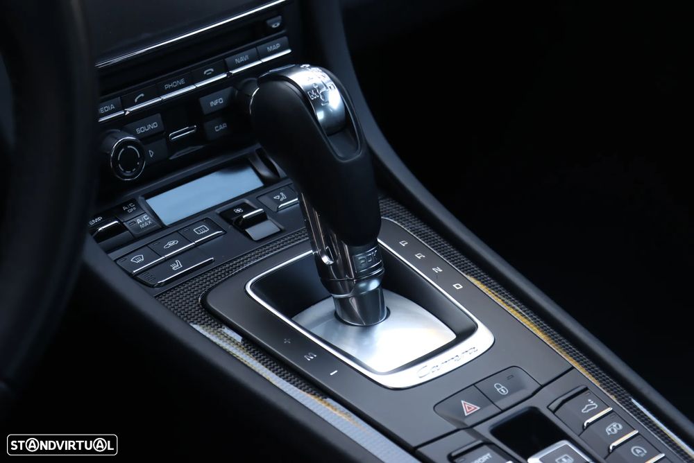 Porsche 911 (991) Carrera 4 GTS PDK - 26