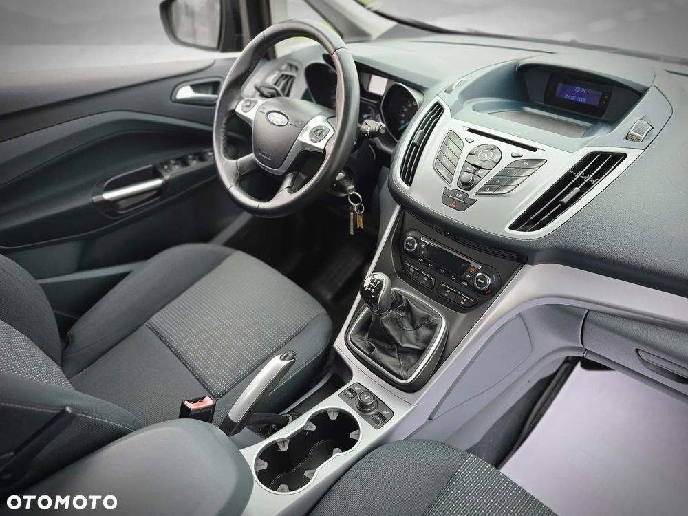 Ford Grand C-Max 2010 photo 2