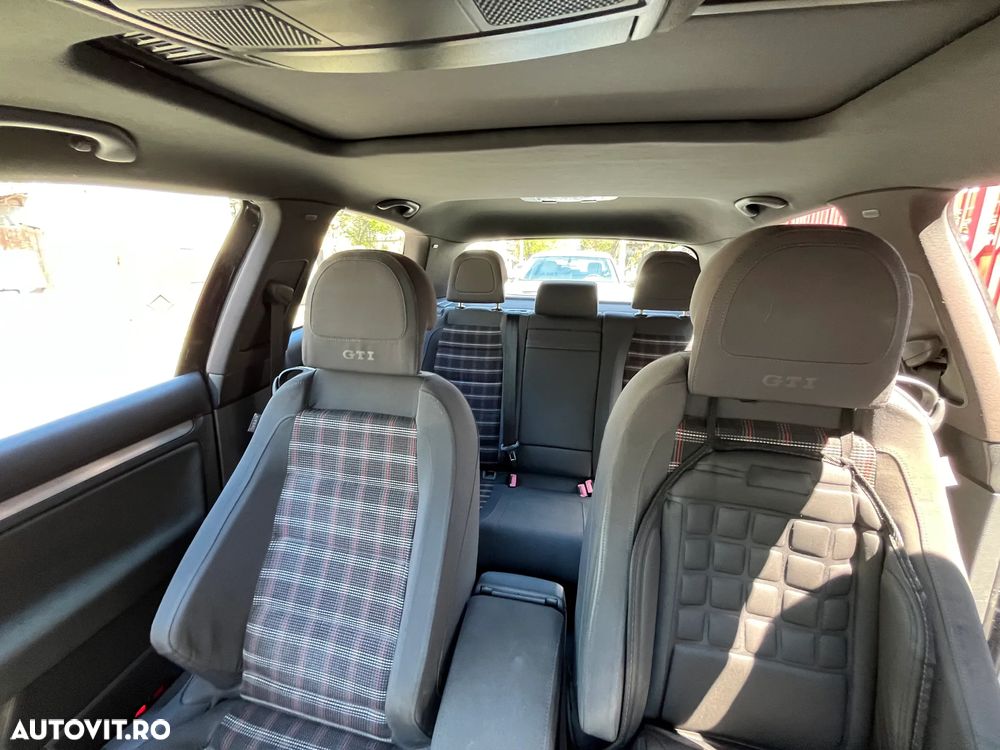 Volkswagen Golf 2.0FSI GTI DSG - 13